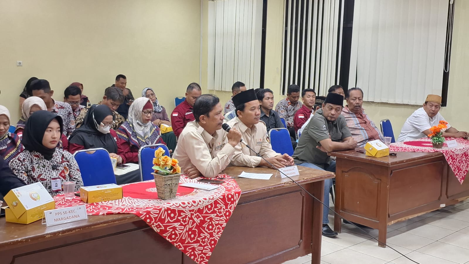 Ketua PPK Margadana, Wahyu Nur menyampaikan perkembangan surat perbaikan (06/08/2024)