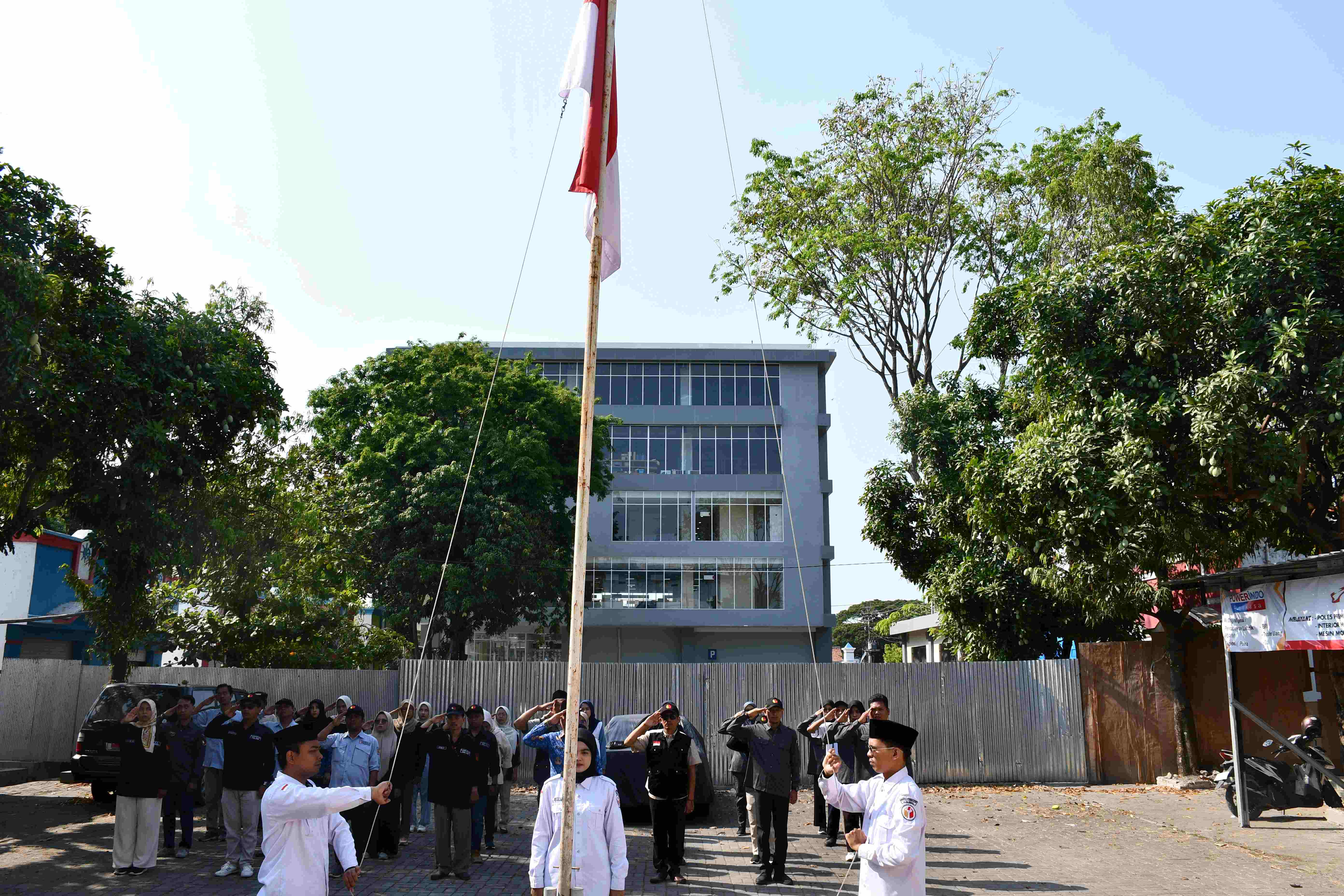 Upacara Sumpah Pemuda 2024 di Lingkungan Bawaslu Kota Tegal (29/11/2024)