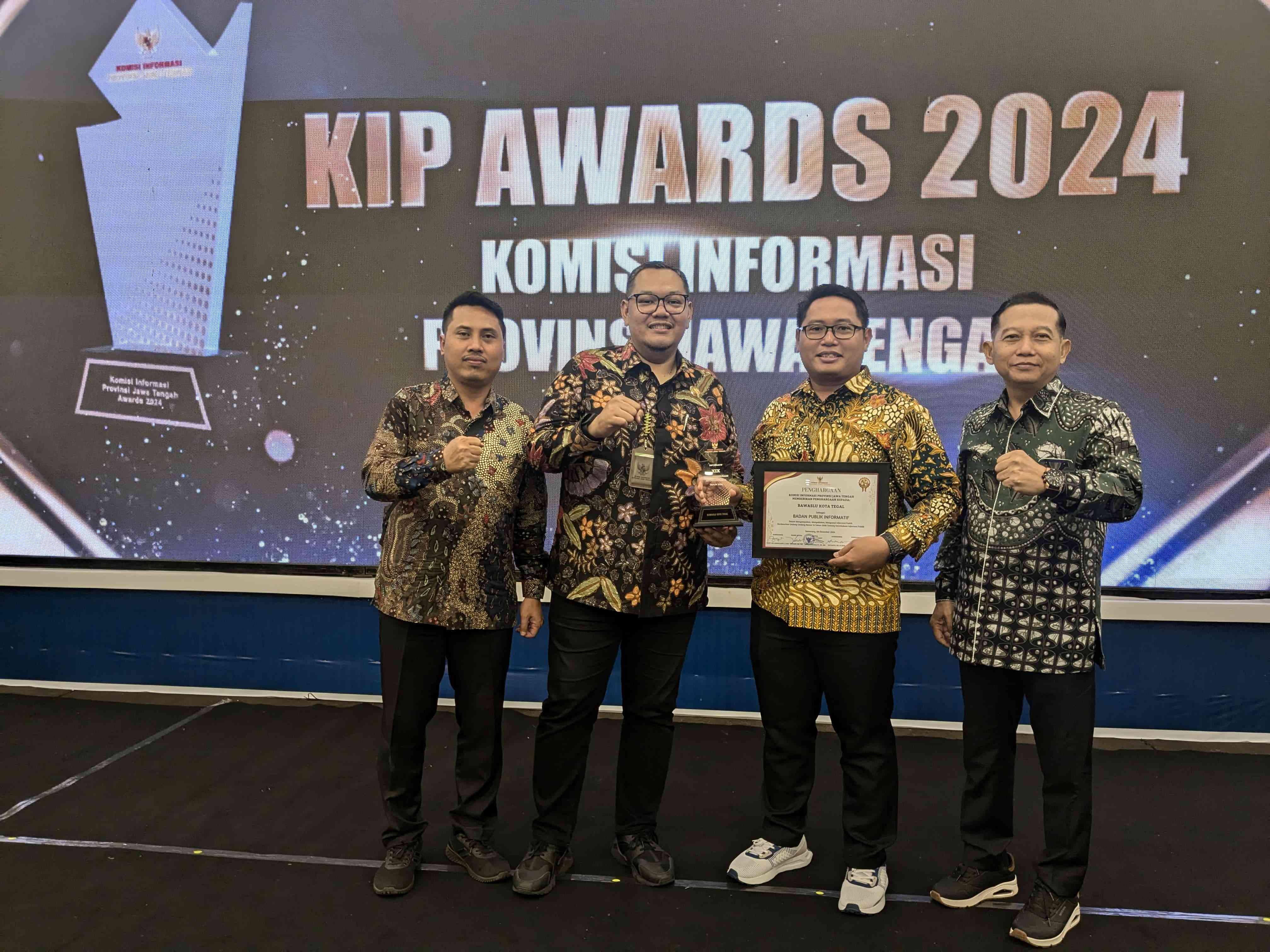 Bawaslu Kota Tegal Mendapat Predikat Informatif dari KIP Provinsi Jawa Tengah