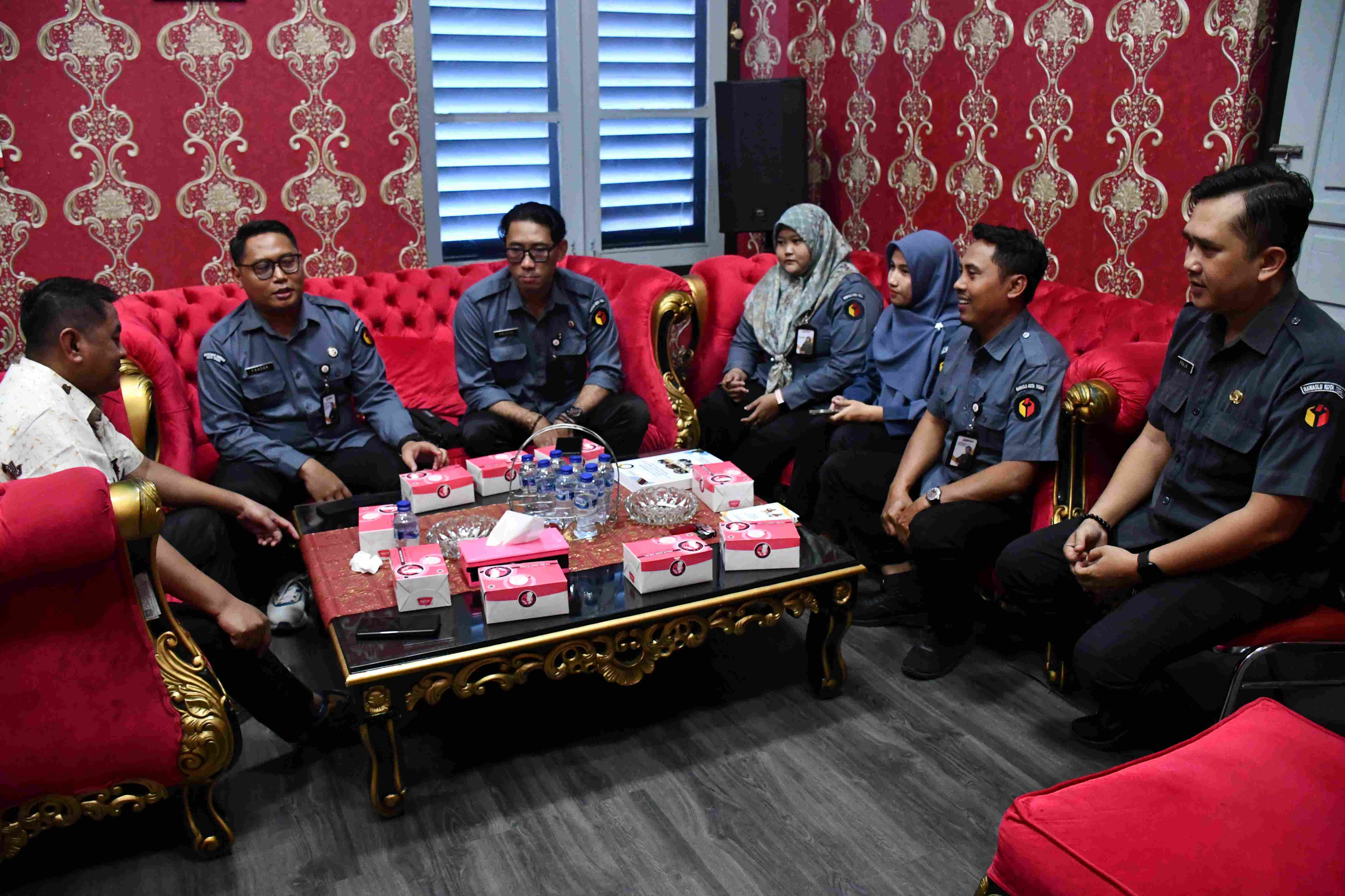 Bawaslu Kota Tegal Audiensi Dengan Ketua DPRD Kota Tegal (21 April 2025)