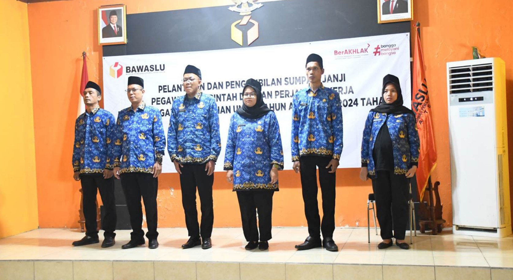 Sejumlah Enam Pegawai Bawaslu Kota Tegal resmi diangkat menjadi PPPK