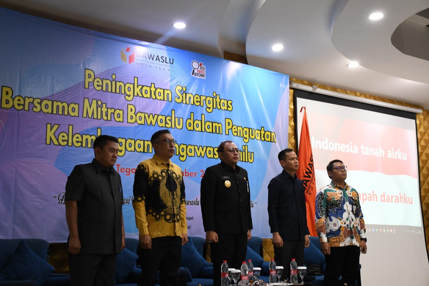 Bawaslu Kota Tegal menggelar Kegiatan Kelembagaan dengan Mitra Terkait