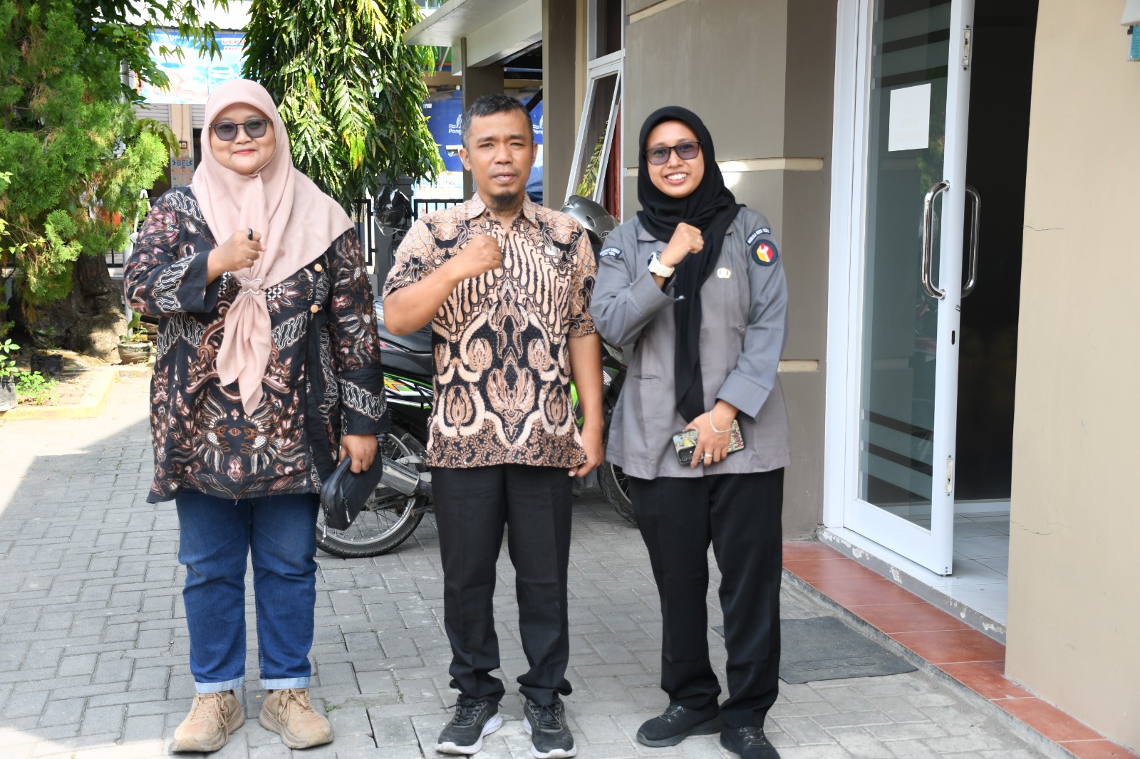 Kunjungan Bawaslu Kota Tegal ke Disdukcapil