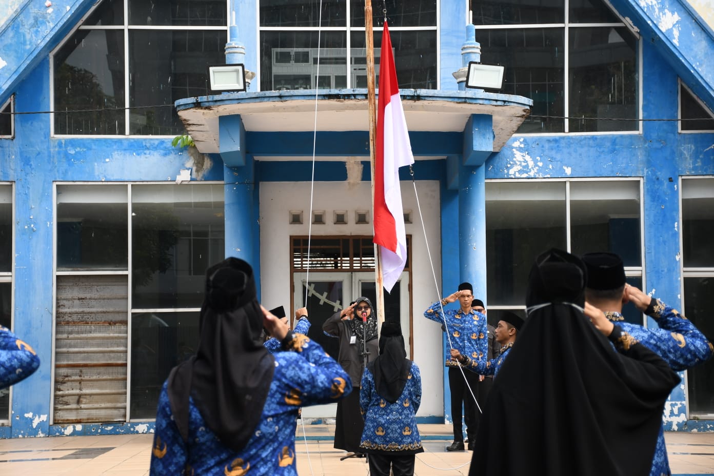 Pengibaran bendera merah putih