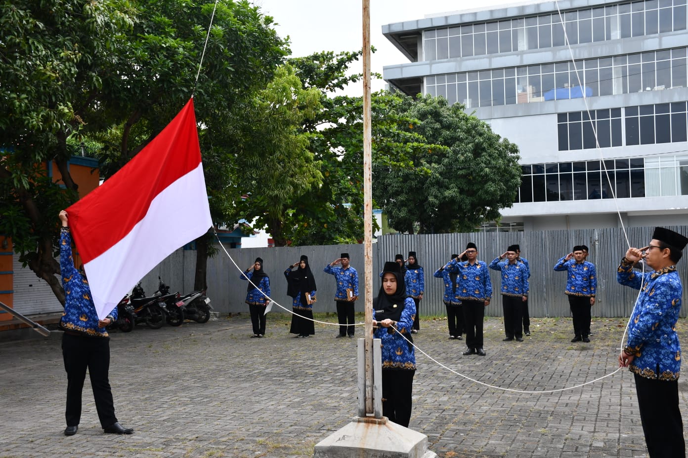 Pengibaran bendera merah putih