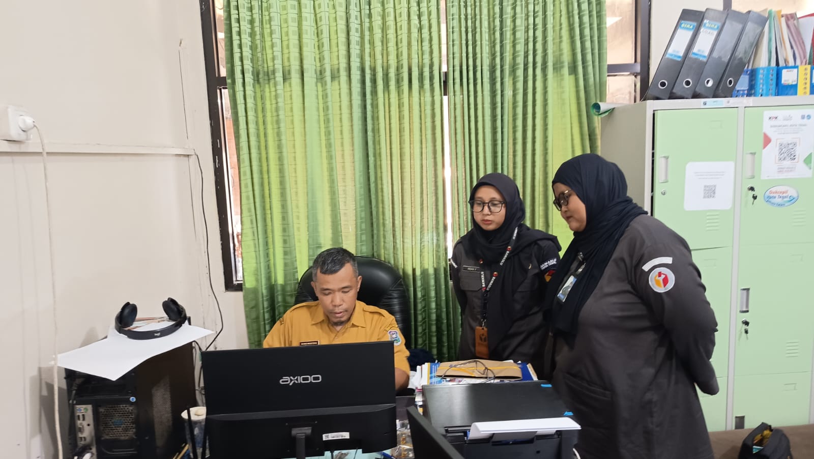Bawaslu Kota Tegal Koordinasi Data Kependudukan