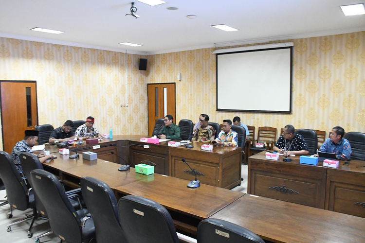 Komisi III DPRD Kota Tegal Kaji Opsi Relokasi Gedung Bawaslu Kota Tegal