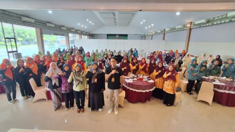 Bawaslu Kota Tegal bersama Perempuan Hebat