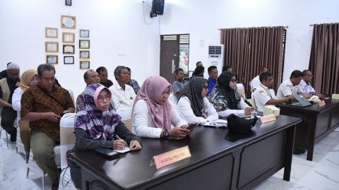 Sejumlah perwakilan menghadiri Rapat Pleno PDPB termasuk BAwaslu Kota Tegal