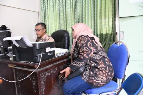 Anggota Bawaslu Tegal berkordinasi dengan Disdukcapil