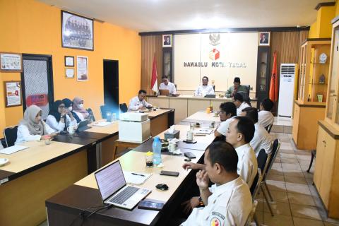 Kegiatan bedah produk hukum non perbawaslu