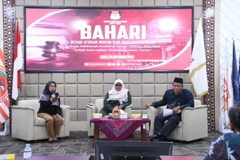 KPU dan Bawaslu Kota Tegal Bedah Kewajiban 30 Persen Keterwakilan Perempuan