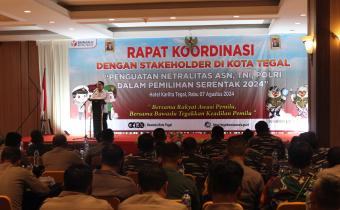 Fauzan Hamid membuka acara Penguatan Netralitas ASN, TNI, Polri di Kota Tegal (6/8/2024)