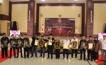 Bawaslu Kota Tegal menerima Berita Acara Pengundian Nomor Urut Pasangan Calon Walikota dan Wakil Walikota Tegal 2024