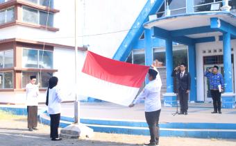 Upacara Hari Kemerdekaan Republik Indonesia Ke-79 di Bawaslu Kota Tegal "Nusantara Baru, Indonesia Maju"