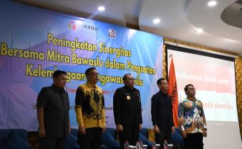 Bawaslu Kota Tegal menggelar Kegiatan Kelembagaan dengan Mitra Terkait