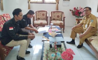 kunjungan ke Kelurahan Debong