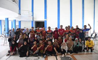 Foto Bersama antara Bawaslu Kota Tegal dan DPMPTSP