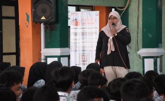 Koordiv HP2H sedang pemaparan materi
