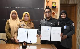 Penandatanganan PKS dengan DPPKBP2PA