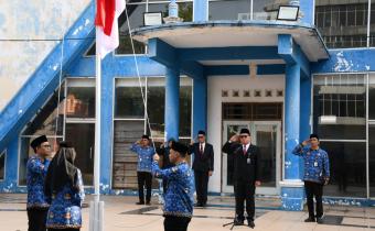 Pengibaran bendera merah putih
