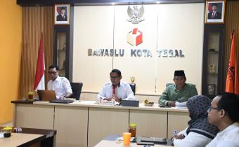Kegiatan Bedah Produk Hukum diharidi oleh KPU Kota Tegal