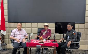 Bawaslu Kota Tegal dan KPU Kota Tegal Bedah Demokrasi Ideal dalam Podcast